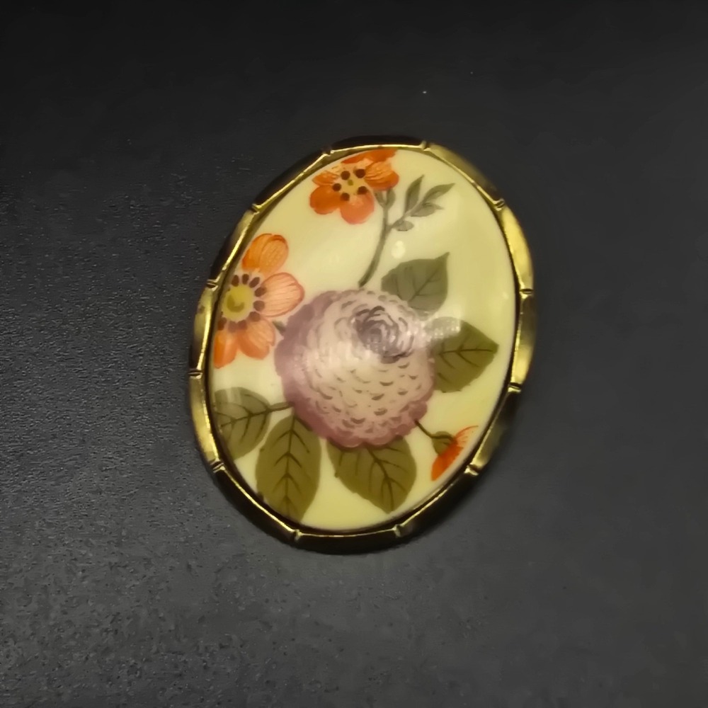 Floral Scarf Clip Fall Colors Gold Tone Vintage Accessory